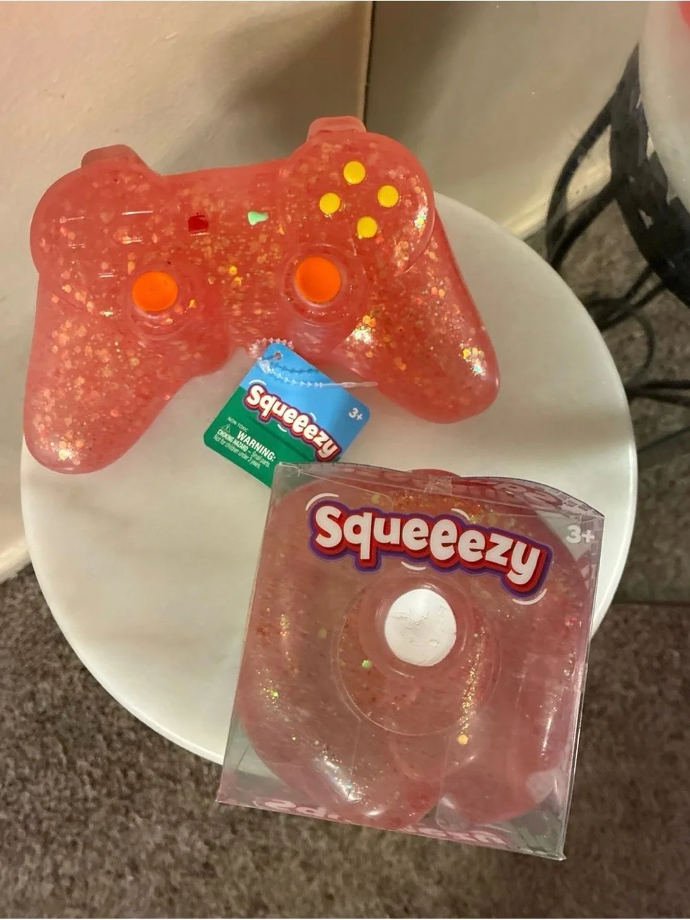 Squeeezy Glitter Red Game Controller & Dice Stress Toy